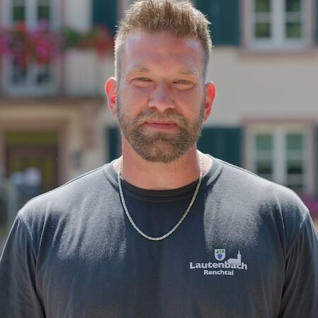 Andy Zingler, Hausmeister
